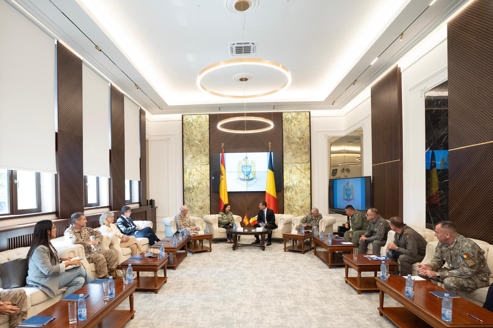 The Romanian and Spanish Defence Ministers visited Mihail Kogălniceanu Air Base